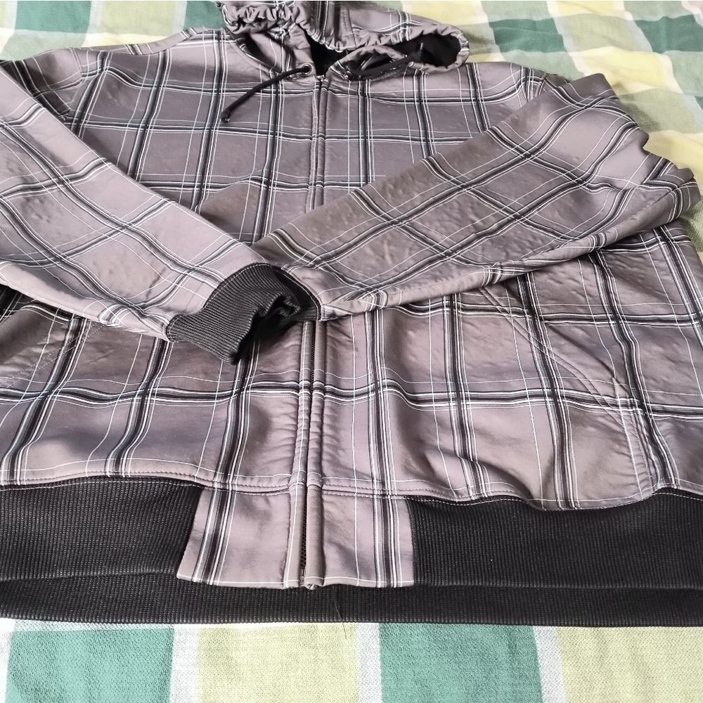 Champs Sports XL Plaid Lined Lngslvs Full Zipper Pockets Hooded Mens Coat